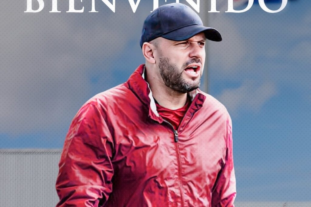 Conheça Jádson Viera, técnico brasileiro em ascensão no futebol uruguaio