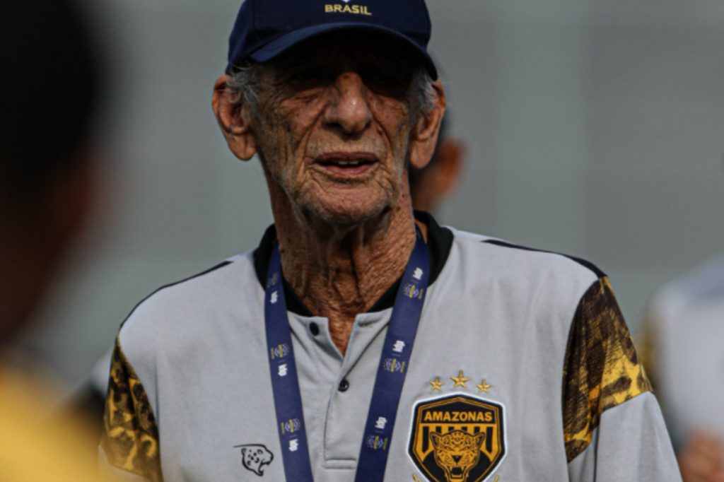 Aos 78 anos, Aderbal Lana volta a comandar o Amazonas