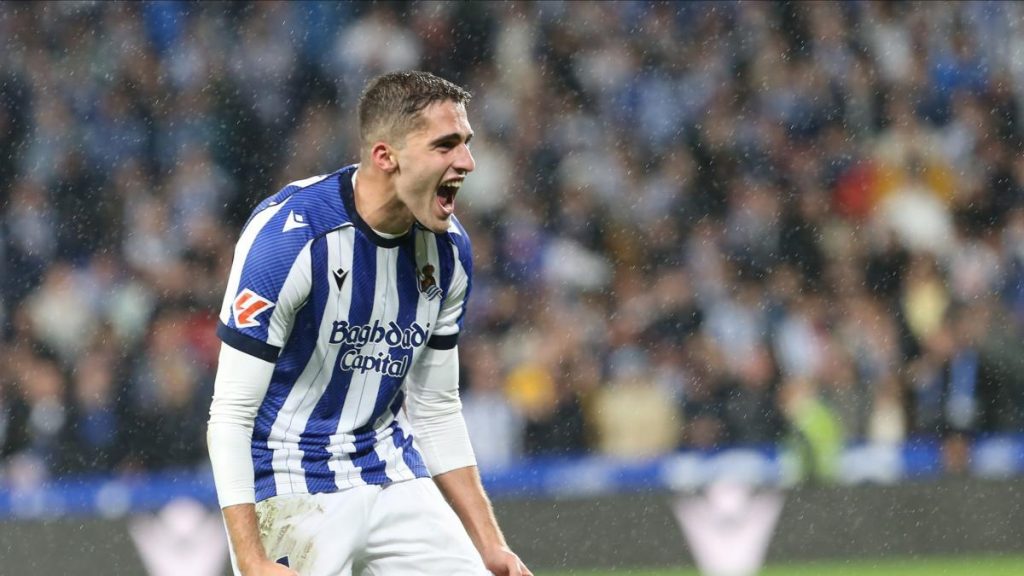 El Lyon se quiere llevar a Zakharyan