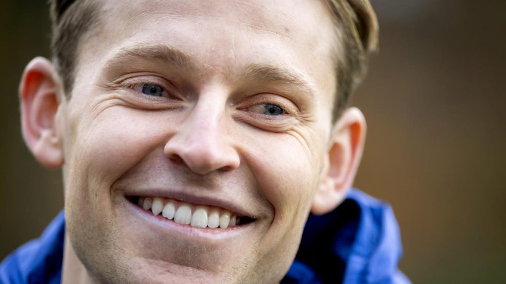 De Jong: «Con Lewandowski somos mejores, todo el mundo lo sabe»