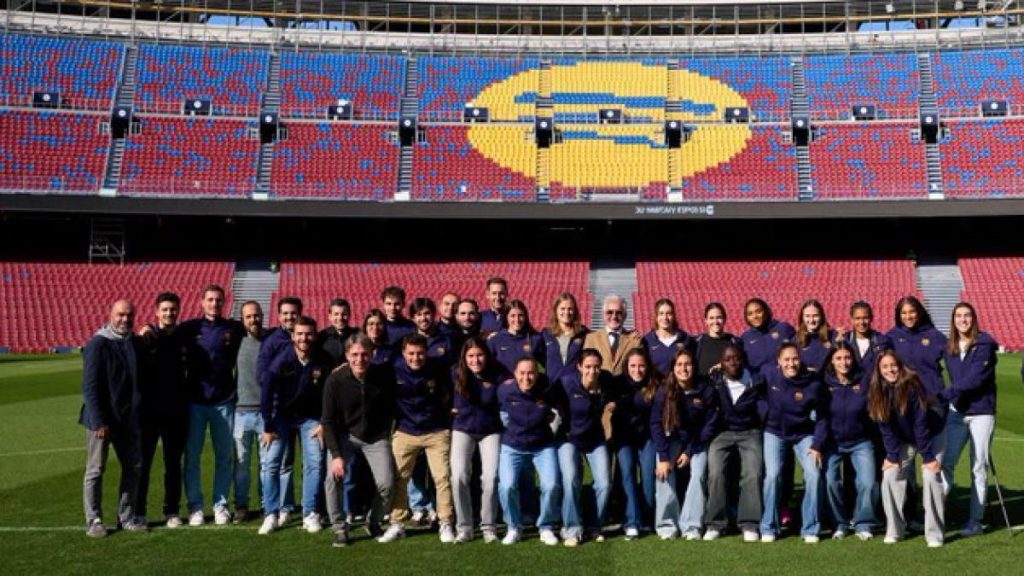 Ilusión en el Barça femenino con la visita el Spotify Camp Nou