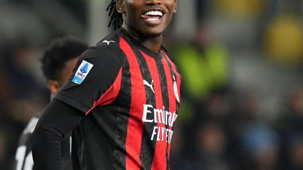 «Leao necesita un club y un técnico que lo apoyen para ser de los mejores del mundo, como Dembélé»