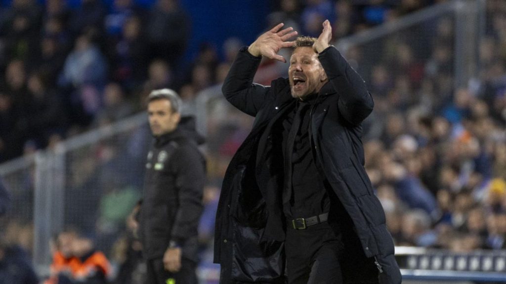 Simeone: «Estamos compitiendo bien y, a veces, la suerte juega a nuestro favor»