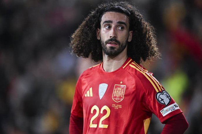 Marc Cucurella: «Lamine es un jugador vital para nosotros y lo importante es que se recupere bien»