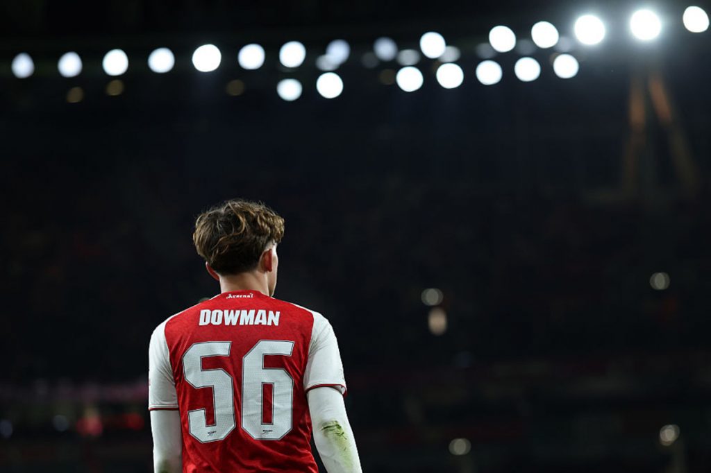 Max Dowman se torna o mais jovem a atuar na história da Liga dos Campeões