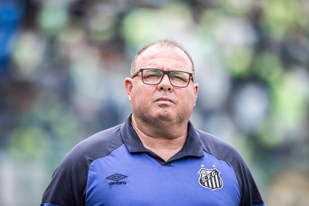 Marcelo Fernandes: ‘Desde 2020 todos os treinadores que passaram pelo Santos tiveram problemas com a administração’