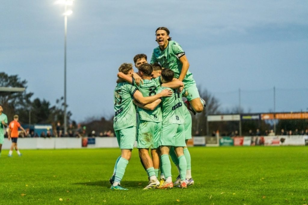 O plano do ‘Ryan Reynolds do Bitcoin’ para levar o Bedford da 10ª divisão para a Premier League