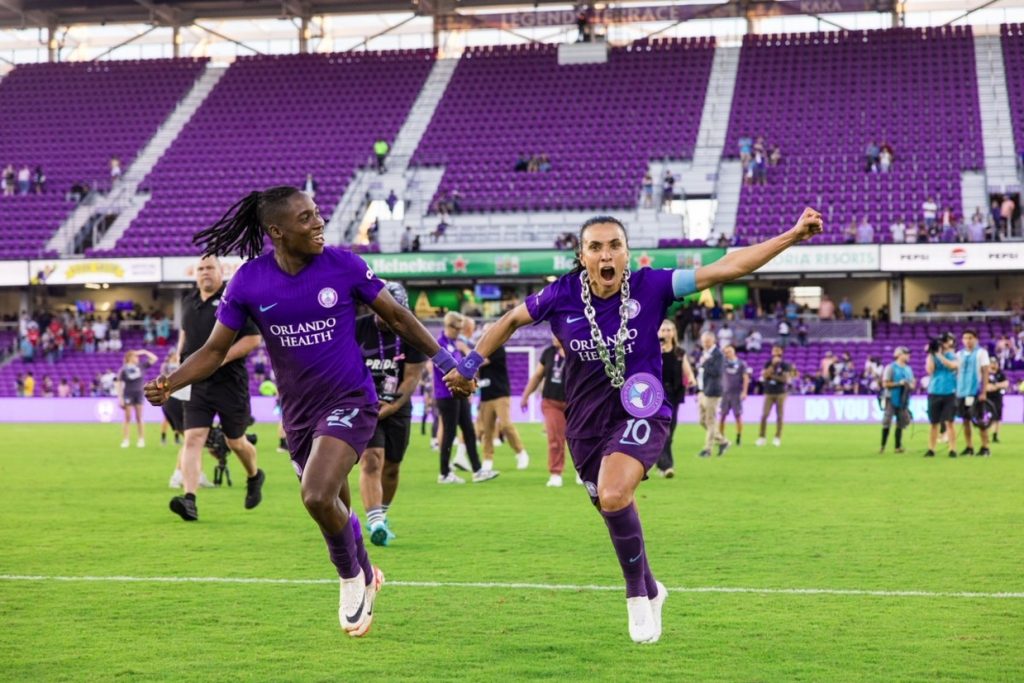 Marta e dois brasileiros entre os concorrentes ao gol mais bonito do ano pela Fifa