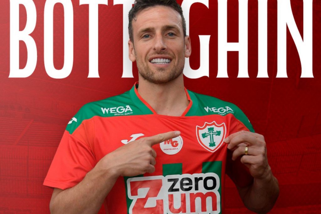 Ídolo na Holanda, Botteghin reforça a Portuguesa na primeira experiência profissional no Brasil