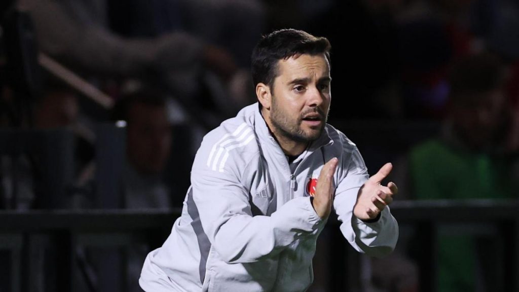 Giraldez: «Conozco bien al Atlético, le enfrenté muchas veces, es un buen equipo»