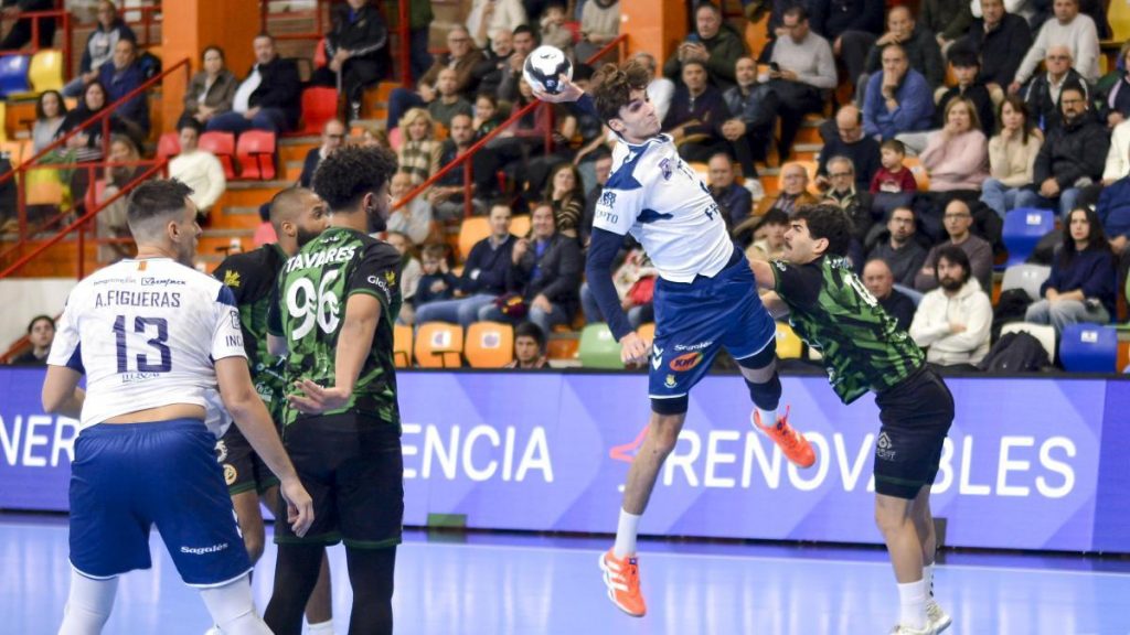 28-32: ¡Urdangarín y Fis, vaya par de zurdos para otra victoria del BM Granollers!