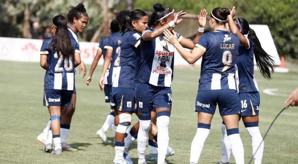¡Bicampeonas! Alianza Lima superó 5-3 a Universitario y levantó el título de la Liga Femenina
