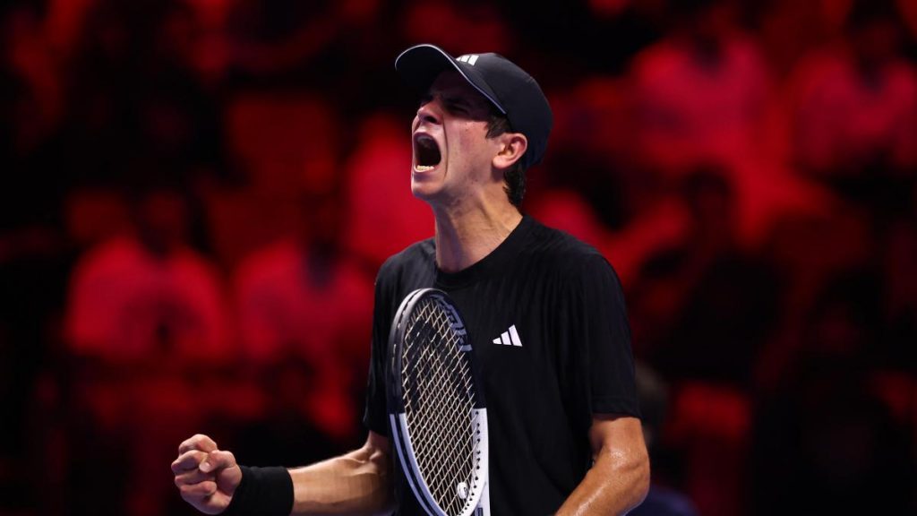 ¡Bombazo, gesta y remontada de la nueva sensación del tenis español!