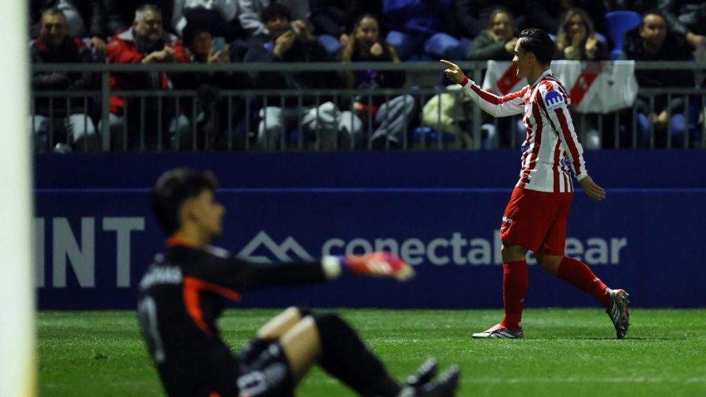 Raspadori se reivindica justo antes de un mercado incierto