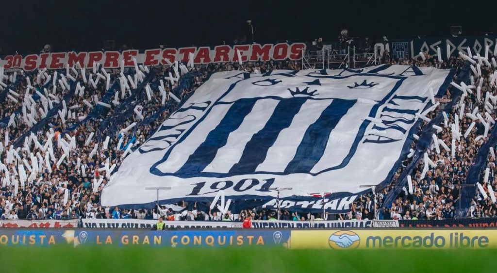Alianza Lima en negociaciones con atacante de talla internacional para ganar el título 2026