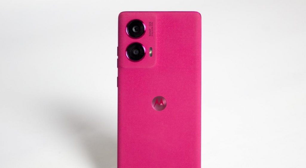 El regalo perfecto para Navidad está aquí: este Motorola de cuero vegetal tiene chip GAMER, 512GB y cuesta $200