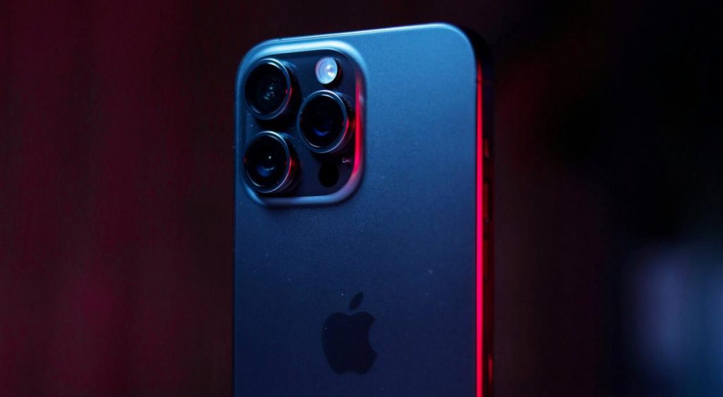 iPhone 16 Pro Max: qué precio tendrá en 2026 el teléfono de TITANIO con cámaras 4K y procesador A18 Pro de Apple