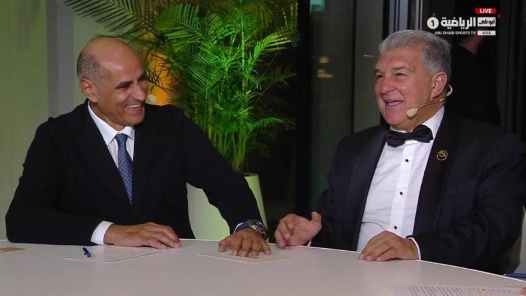 Laporta aplaude el premio a Flick: «Transmite pasión a sus jugadores»