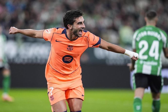 Ferran amarga al Betis y afianza al líder Barça