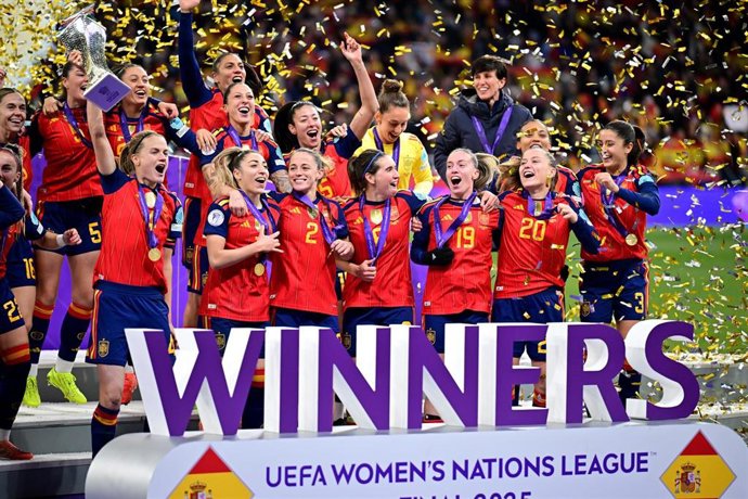 España se mantiene como número uno del ranking femenino de FIFA