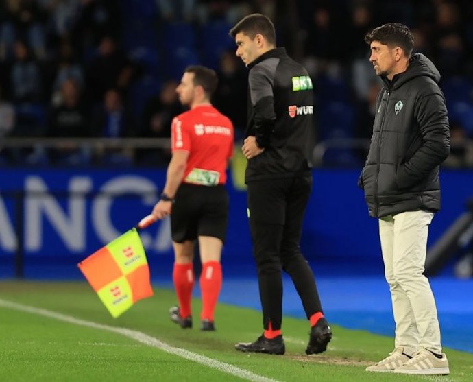 Pablo Hernández, técnico del Castellón, ingresado tras ser operado el pasado domingo de un cólico renal
