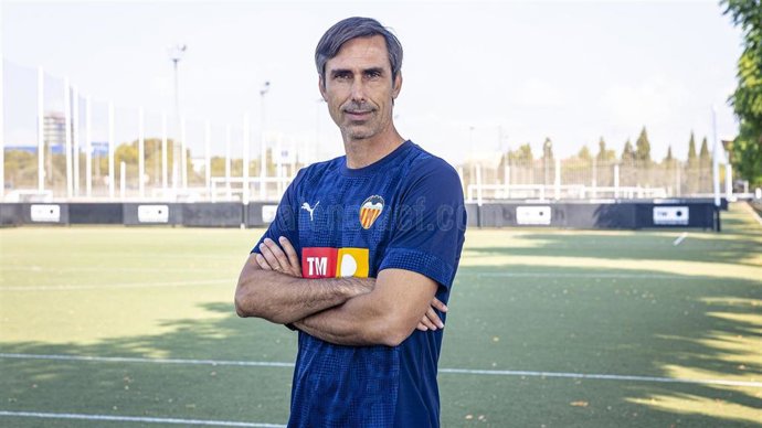 El Valencia, «consternado» por el fallecimiento de Fernando Martín, entrenador del Femenino B, y sus tres hijos
