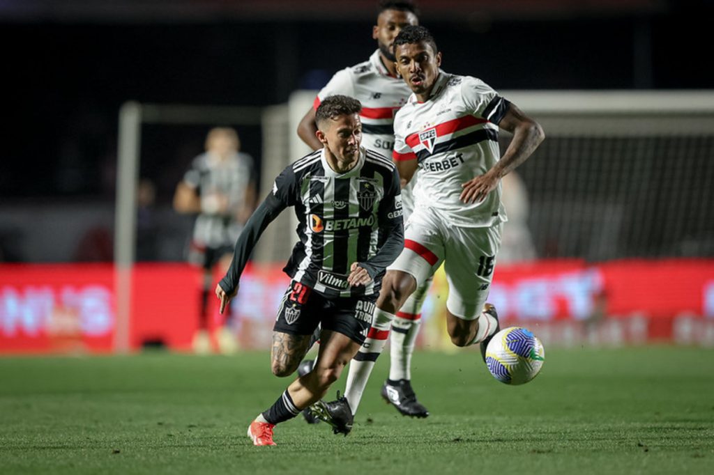 São Paulo não vai renovar com o volante Luiz Gustavo