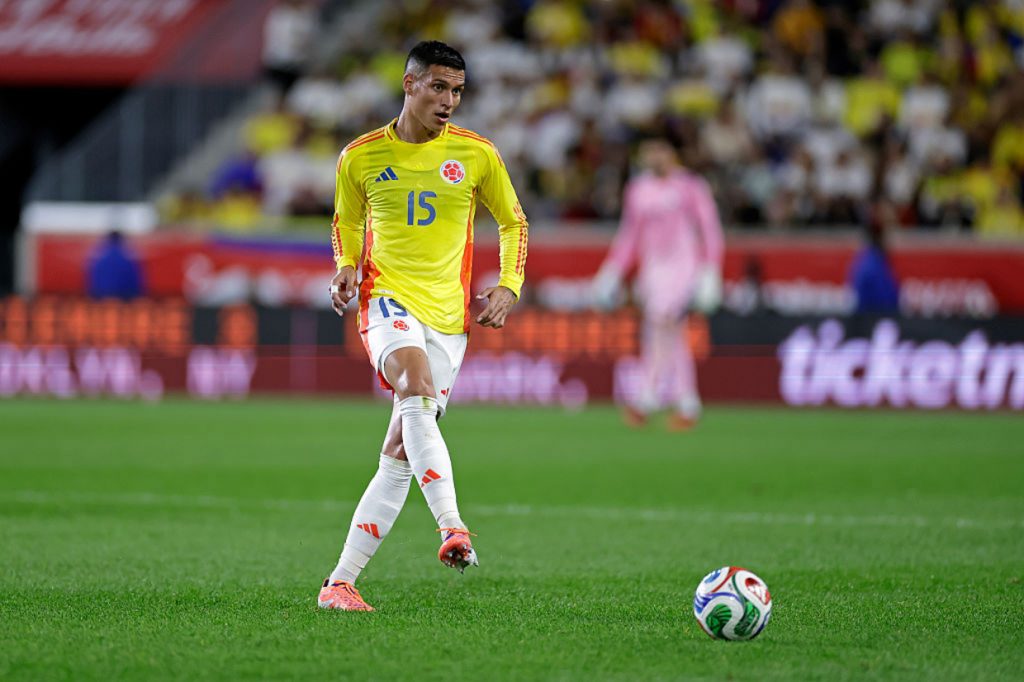 Athletico tem acordo por reforço colombiano