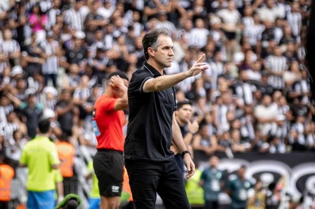 Novo presidente do Sport revela acerto com o técnico Léo Condé