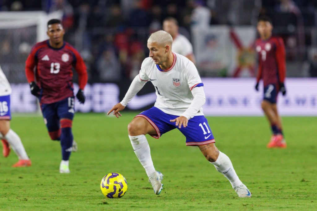 Cruzeiro faz oferta por ponta da seleção dos Estados Unidos