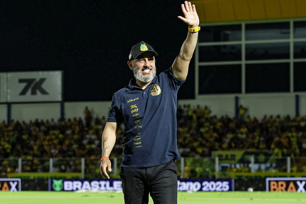 Rafael Guanaes é o plano A do Botafogo após saída de Davide Ancelotti