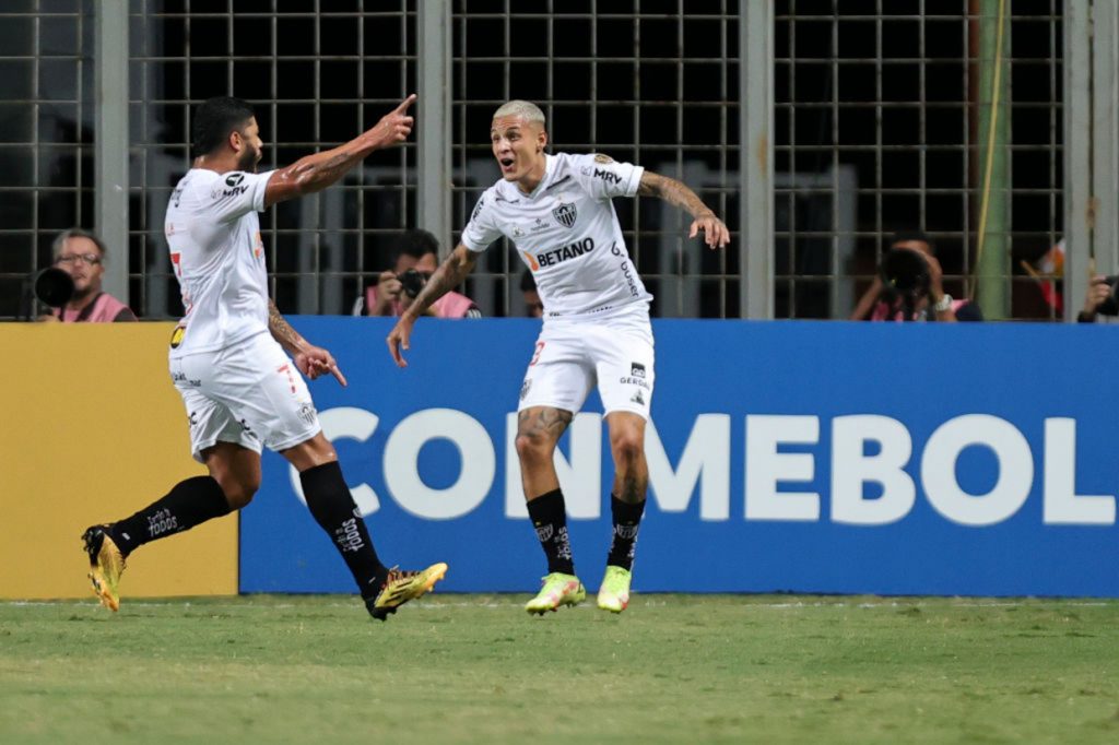 Fluminense faz proposta por Arana, estuda investida por Hulk e se aproxima de Jemmes