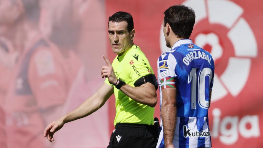 Un veterano árbitro con balance negativo para la Real y muy positivo para el Atlético