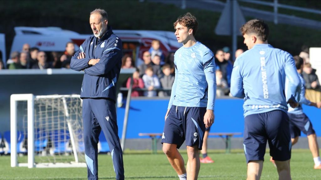 ‘Rino’ da a entender la encaminada salida de Goti como «lógica» y pide «calma» con los fichajes