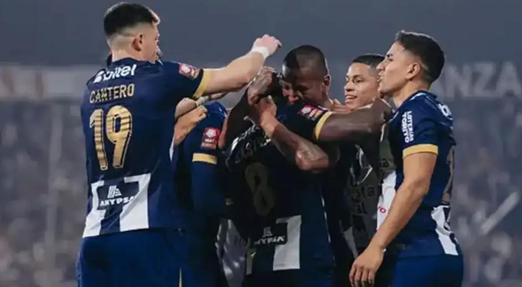 ¡Uno más! Mediocampista dejó Alianza Lima tras cuatro temporadas: «Me voy con…»