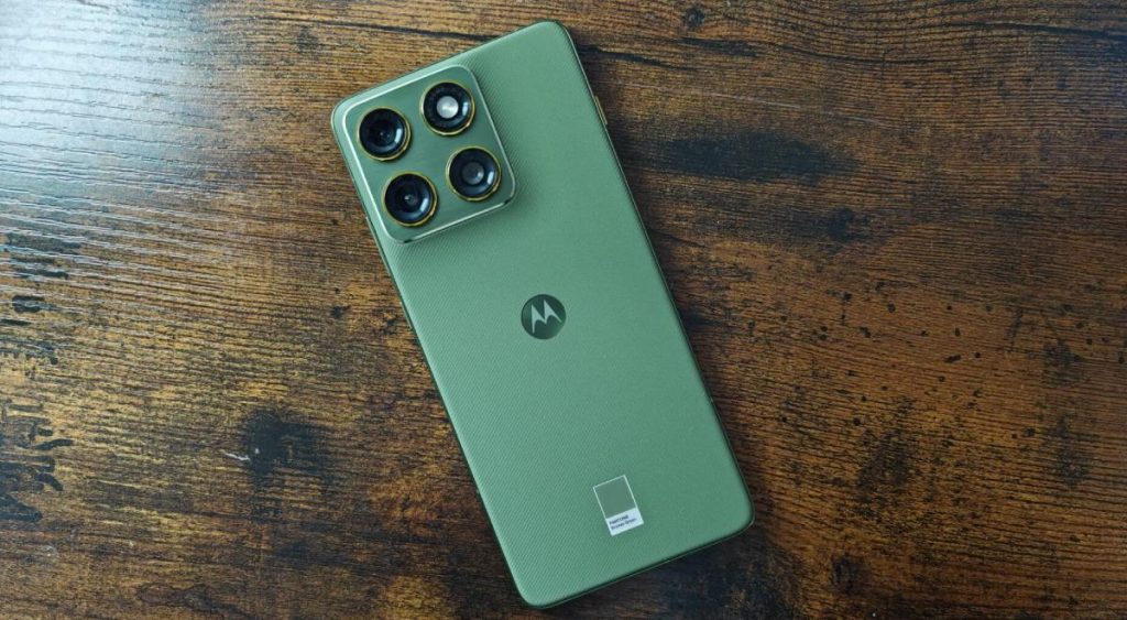 Empieza el 2026 con este Motorola con procesador Snapdragon, 512GB, triple cámara 4K y precio reducido