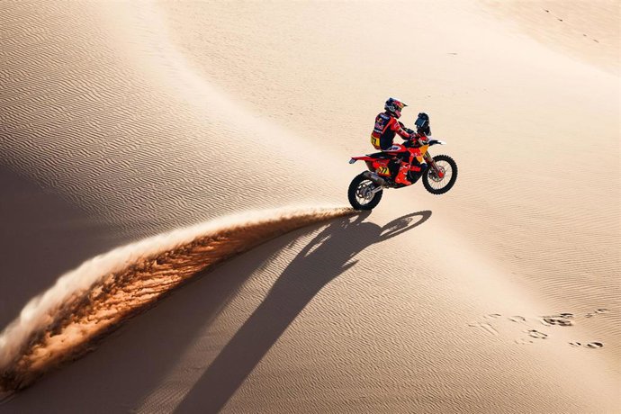 Benavides gana su segunda etapa consecutiva y se pone líder en motos en el Dakar