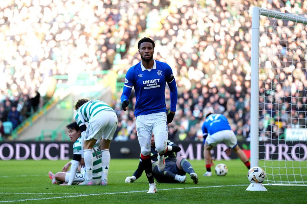 Rangers vira clássico contra o Celtic e afunda o rival na crise