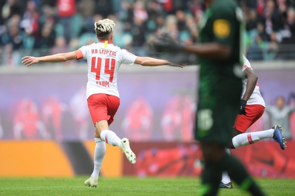 Kampl rescinde com o RB Leipzig para passar mais tempo com a família após a morte do irmão