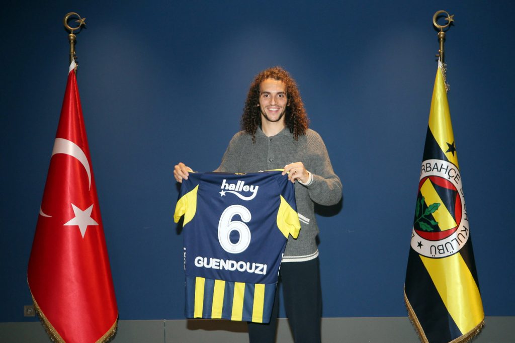 Guendouzi deixa Lazio e reforça o Fenerbahçe