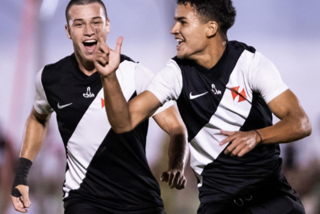 Vasco passa aperto, mas bate I9 de virada e é mais um classificado na Copinha