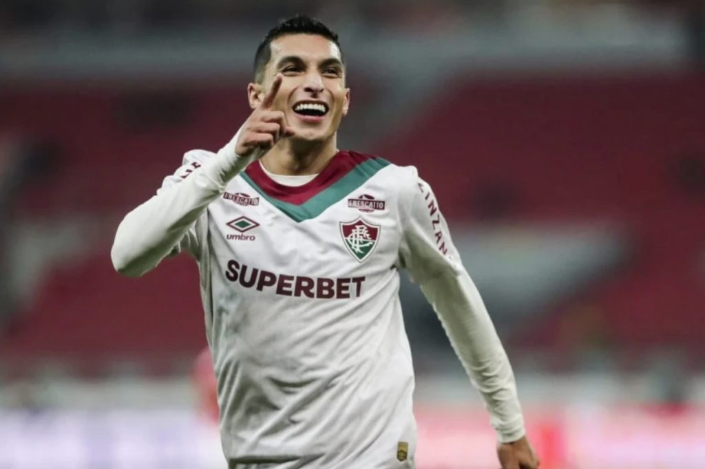 Boca fecha com Romero e tenta a contratação de Serna