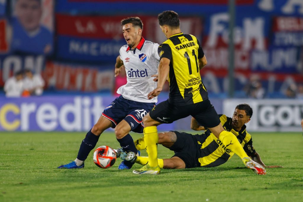 Remo se acerta com volante do futebol uruguaio