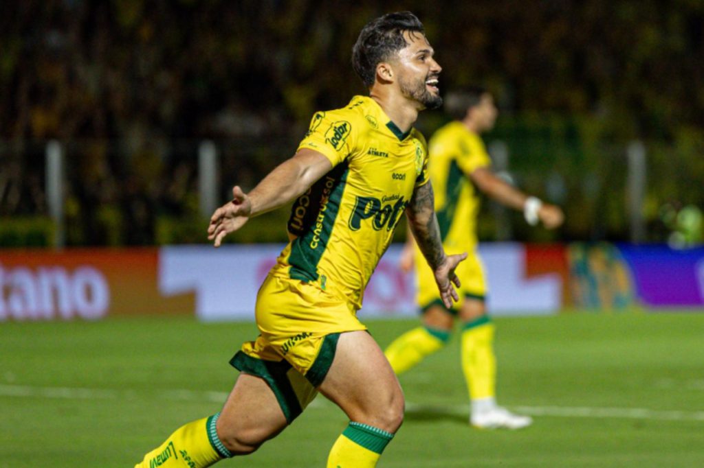 Briga em baixo, mesmo destaque ou ainda mais: O que esperar do Mirassol para o Brasileirão?