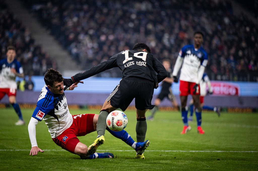 Bayern para no Hamburgo e volta a tropeçar na Bundesliga