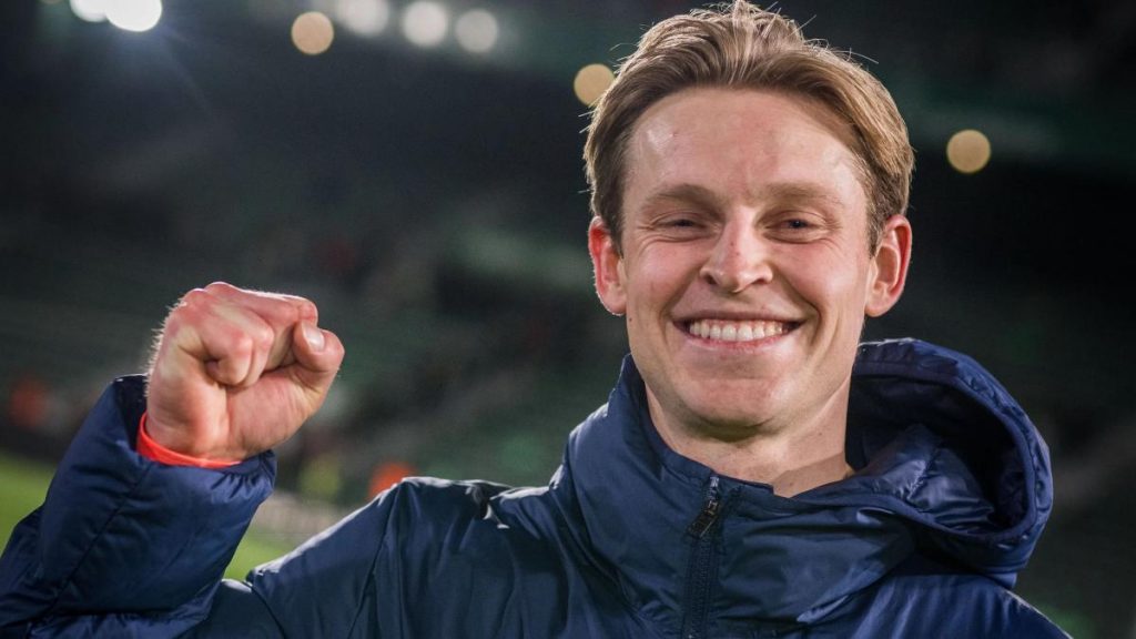 De Jong sigue al alza: asistencia y liderazgo