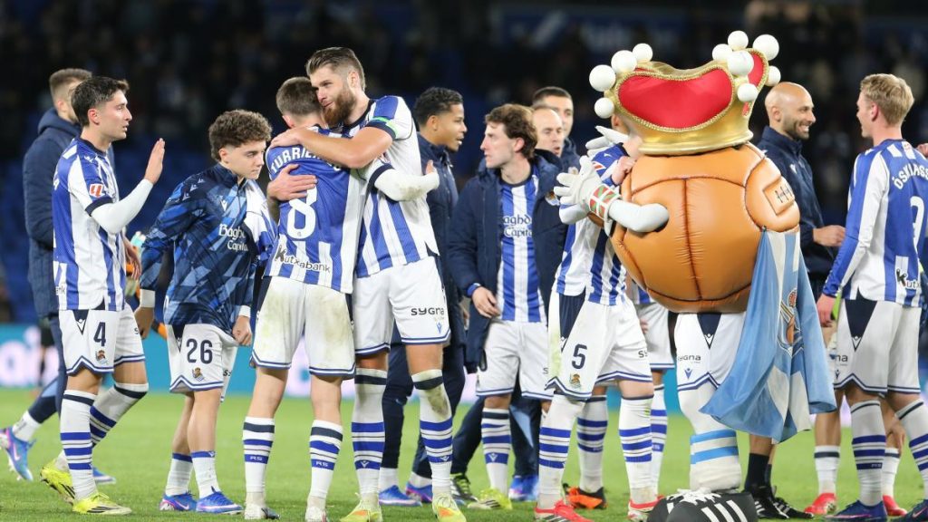 La Real Sociedad descansa tras el partido ante el Elche, con la enfermería pendiente de novedades