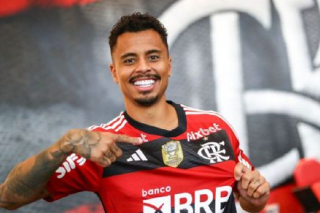 Perto do Corinthians, Allan não encontrou regularidade no Flamengo