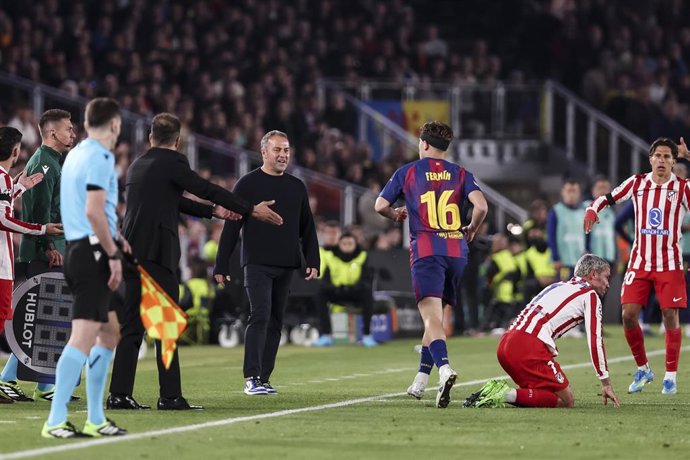 Hansi Flick: «El VAR estuvo muy concentrado con el Atlético; era alemán, gracias»