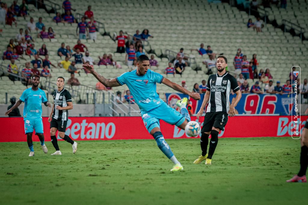 Ceará vence clássico contra o Fortaleza mesmo jogando 80 minutos com um a menos